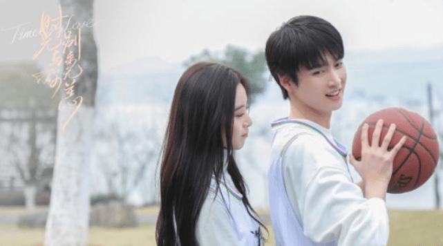 探索无限知识的《与君歌》中,程若鱼是被谁打成重伤的呢?知识星球平台